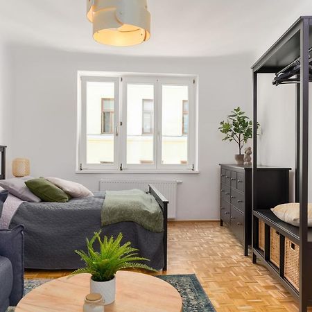 King Bed Home, 3 Bed Rooms, Perfect For Long Term Stay Viena Exterior foto